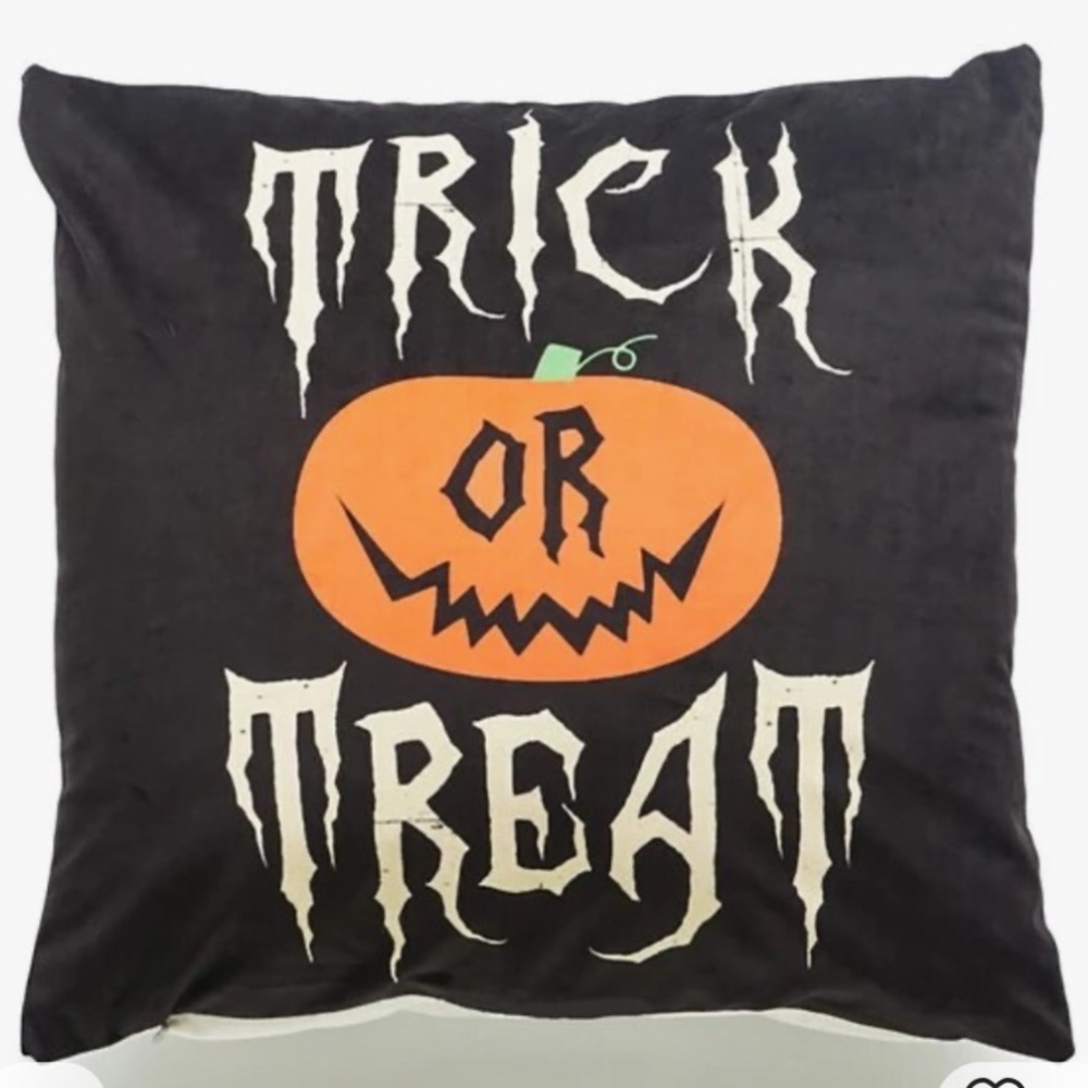 Halloween pillow case 🎃